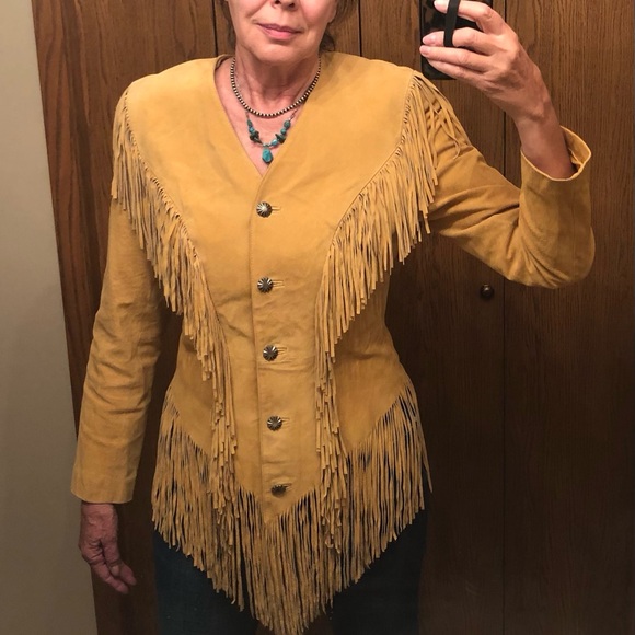 Leather Fitted Fringe Jacket…fully lined size Medium…Super Cute On! Western/Boho - Picture 5 of 5
